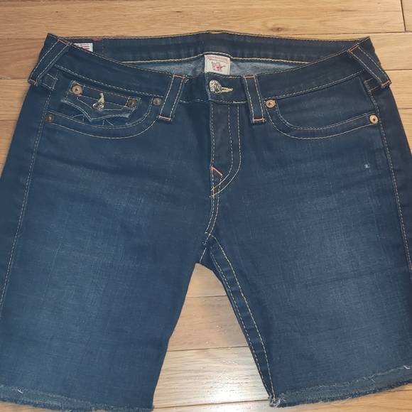 TRUE RELIGION SHORTS JULIE SIZE 32 LOW RISE SUPER CUTE CUTOFF STYLED - Picture 10 of 15